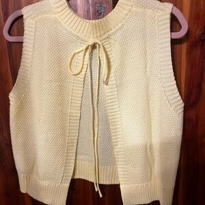 Like NEW open back yellow sweater